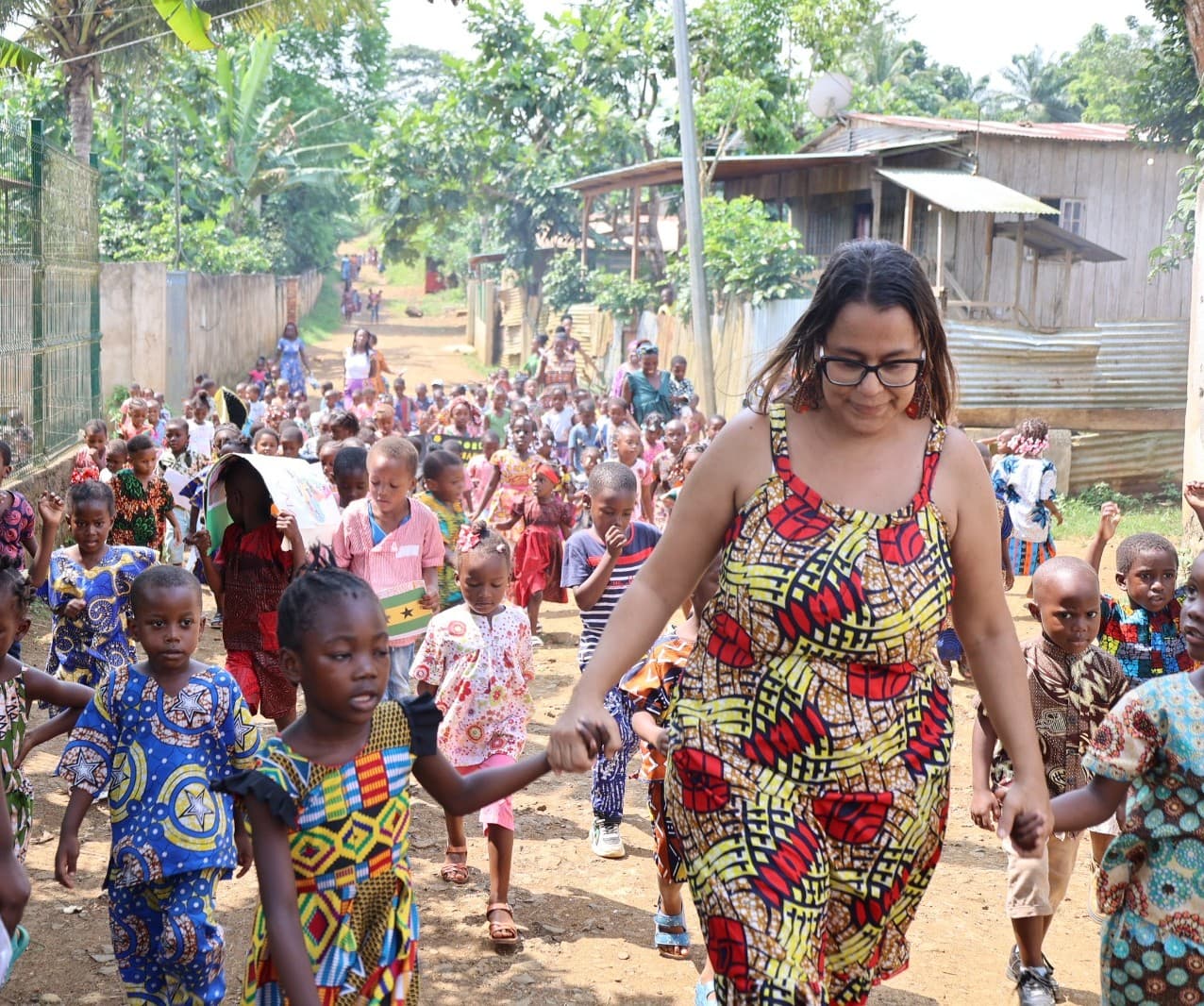 Crianças alcançadas pela missão em São Tomé e Príncipe